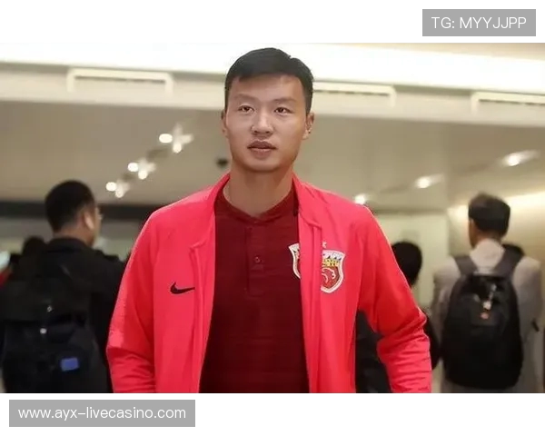喜讯！希丁克爱将有望亮相上港与浙江的比赛，直接迎来赛季首秀_3